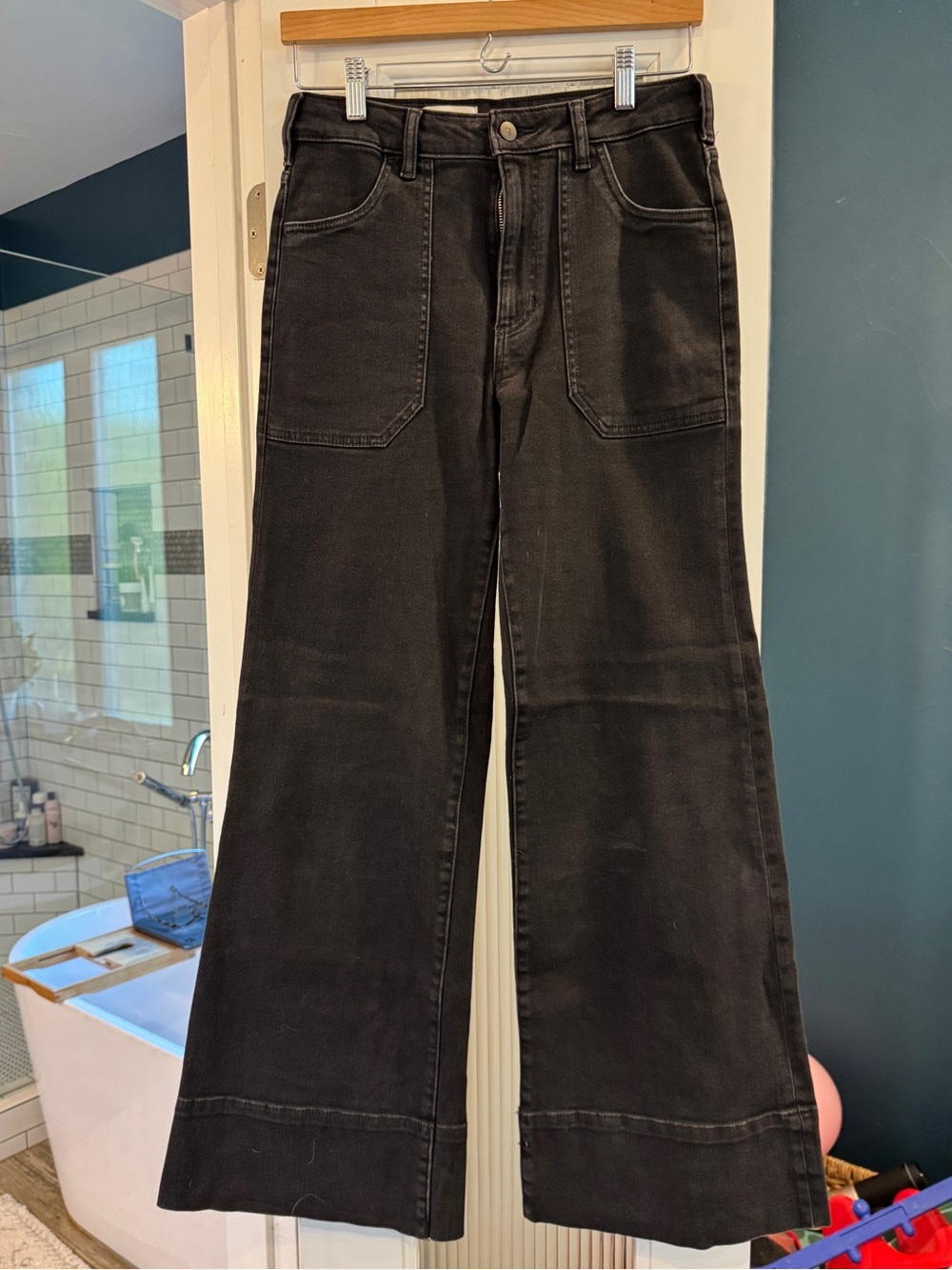 Anthropologie Pilcro Black Wide Leg Jeans Size 27 Like New